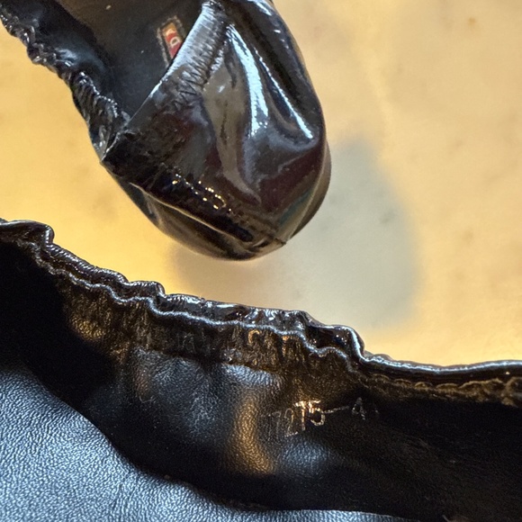 Prada shoes - Picture 4 of 4